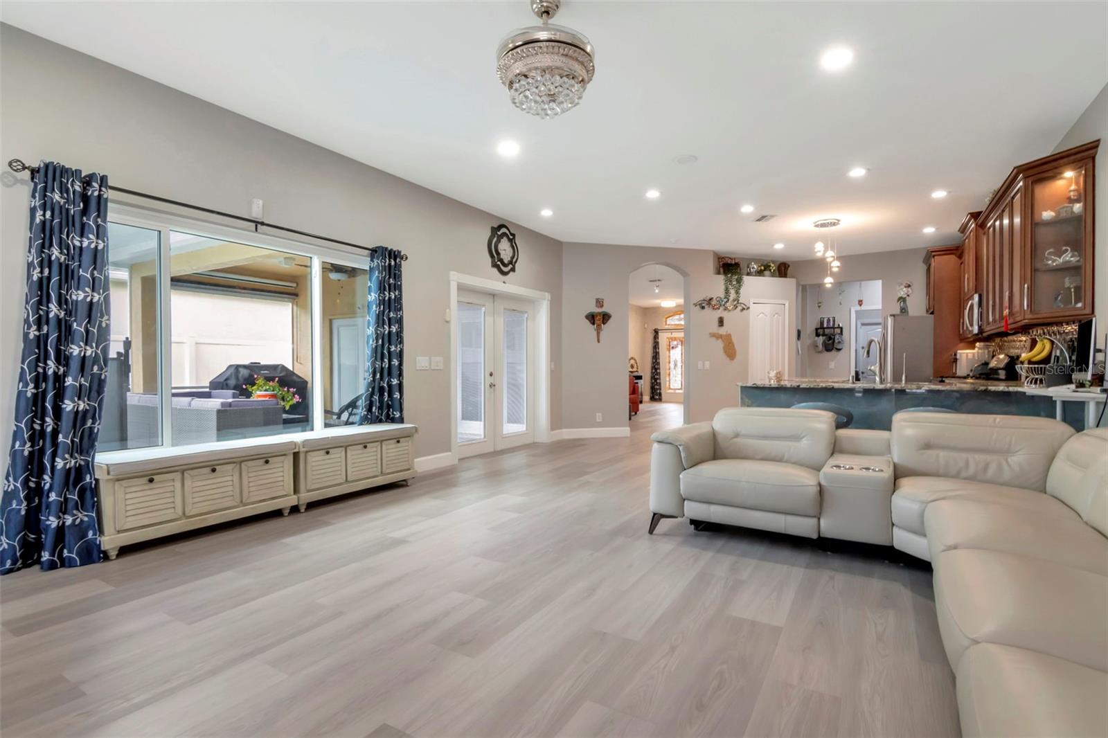 Listing photo id 10 for 11602 Windsorton Way