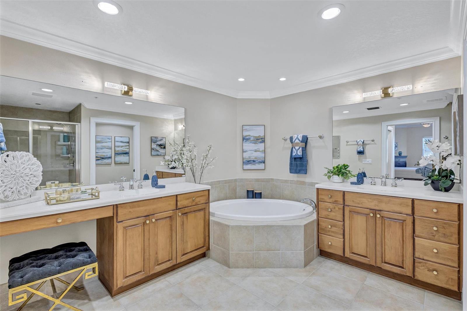 Image 19 of 34 For 606 Riviera Dunes Way 201