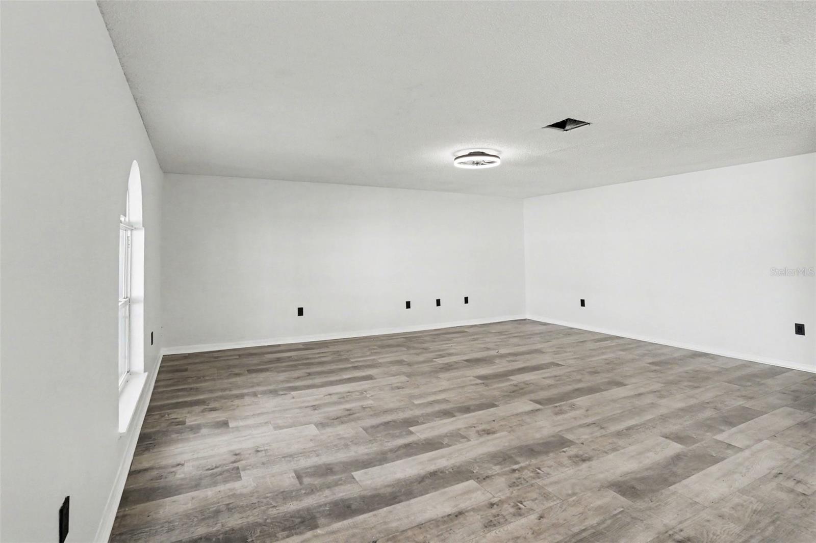 Image 14 of 41 For 10317 Frog Pond Drive