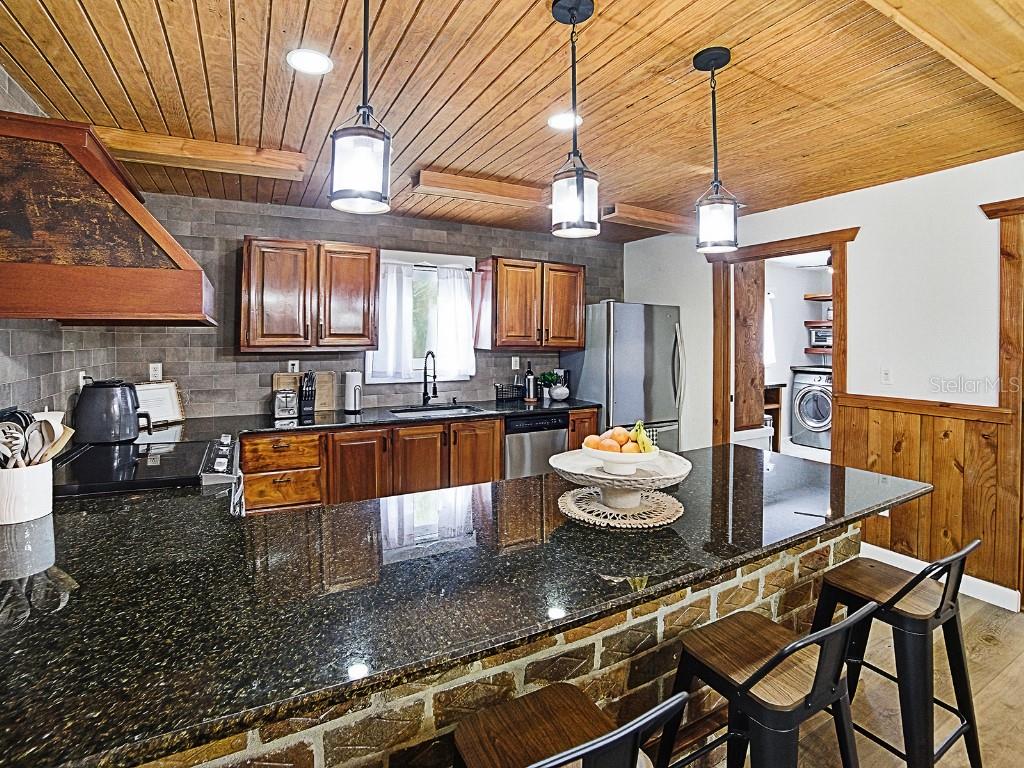 Image 4 of 15 For 213 Virginia Avenue