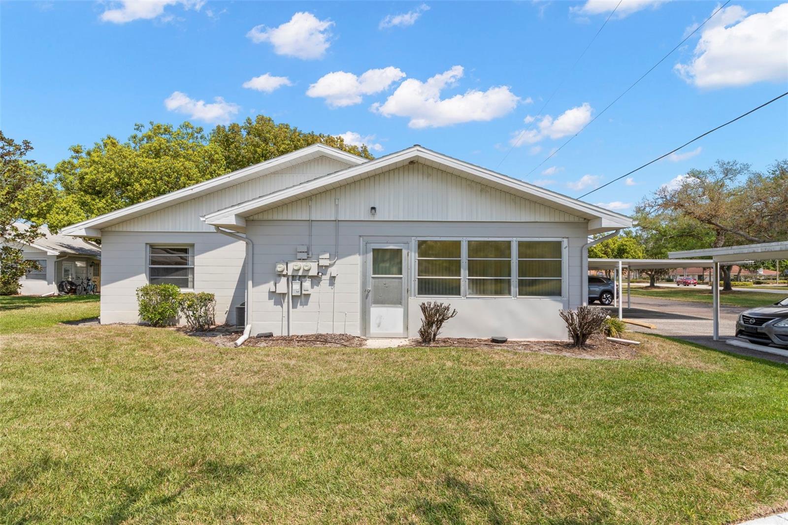 Image 3 of 25 For 401 De Grasse Place 18