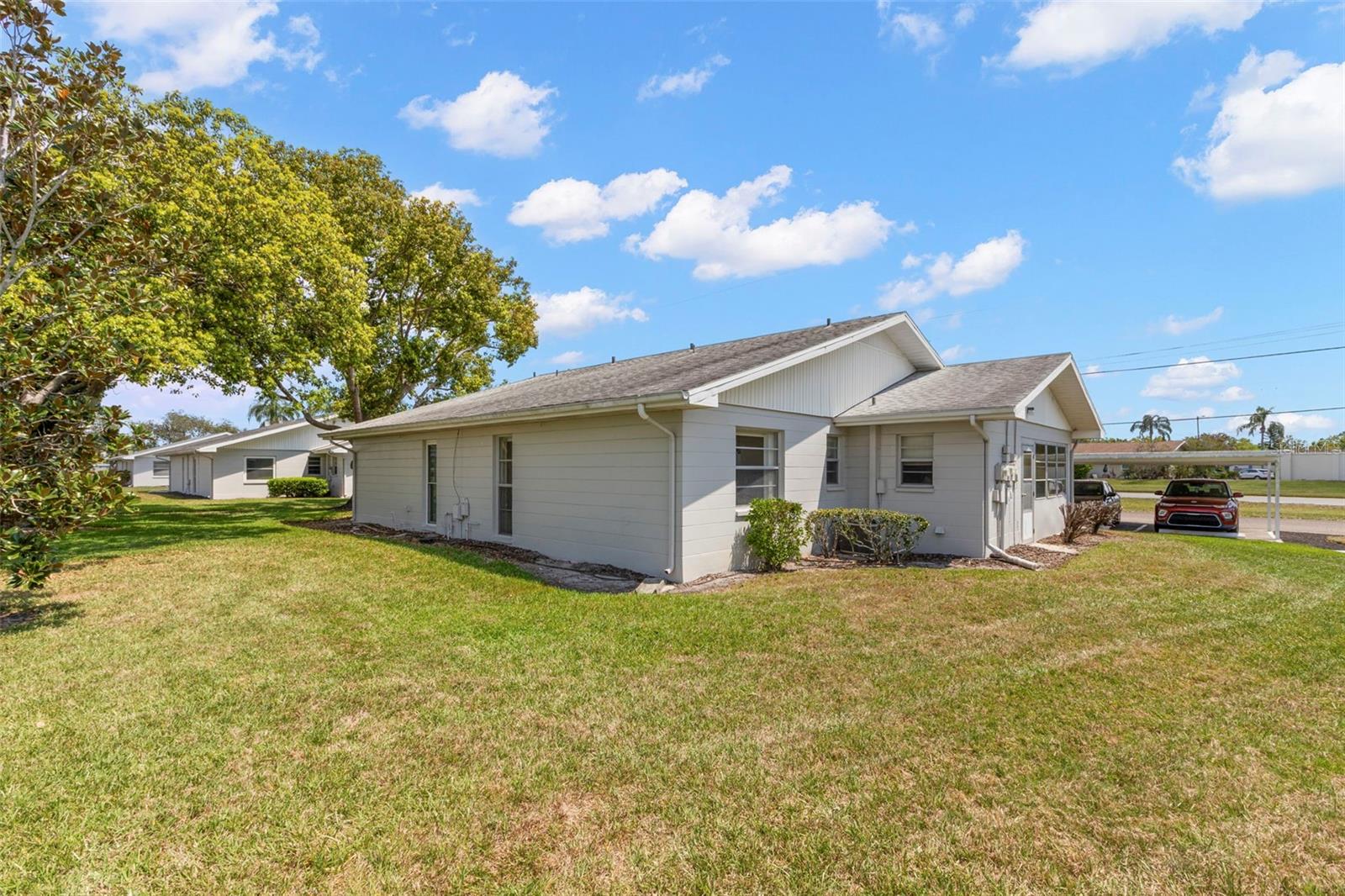 Image 4 of 25 For 401 De Grasse Place 18