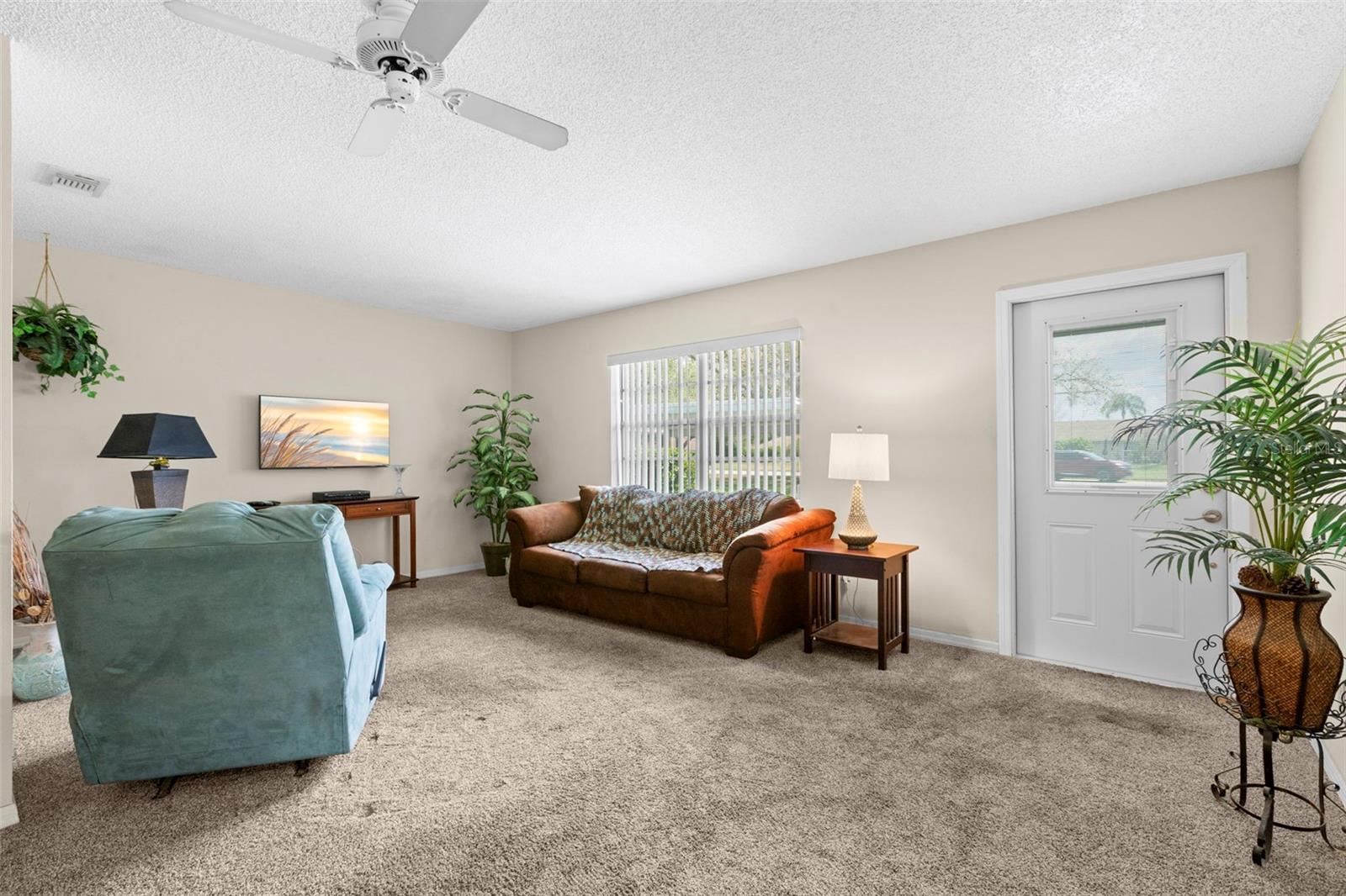 Image 7 of 25 For 401 De Grasse Place 18