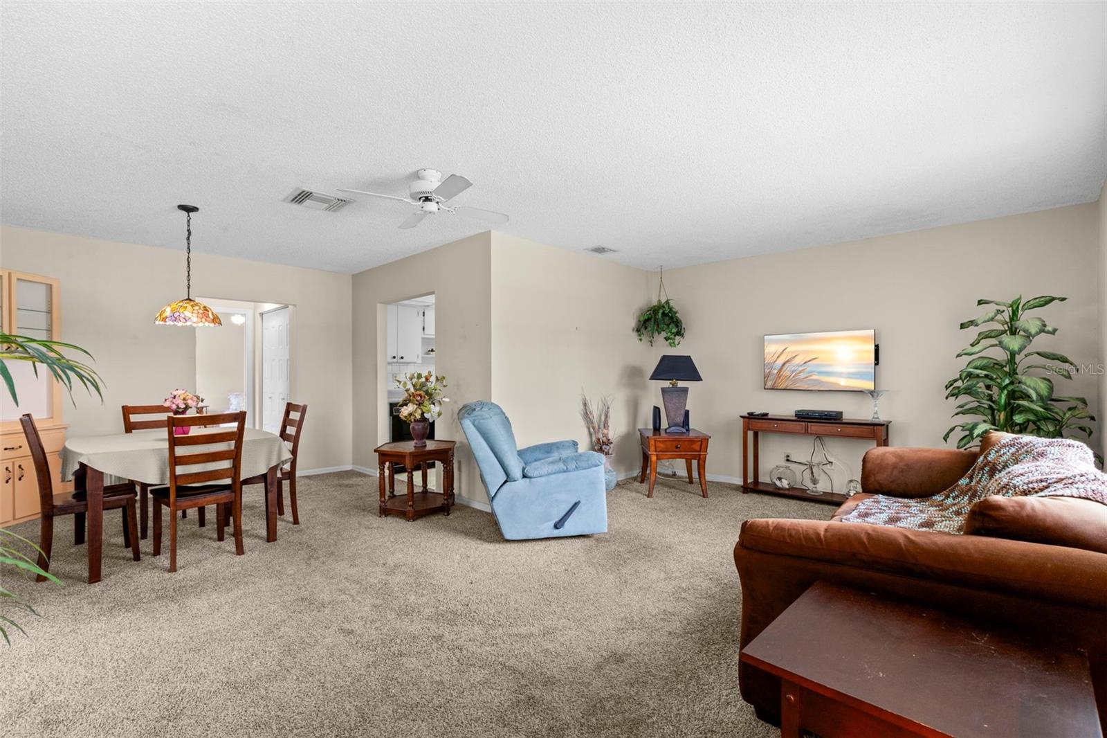 Image 9 of 25 For 401 De Grasse Place 18