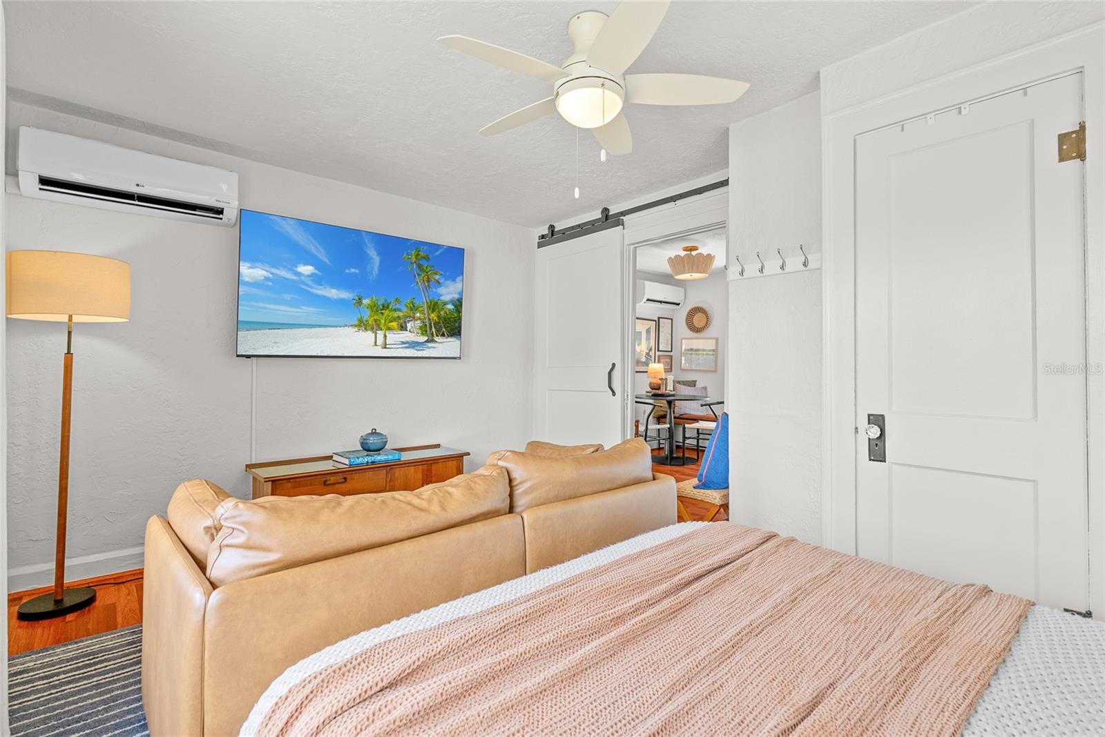 Image 33 of 53 For 2244 8th Avenue N
