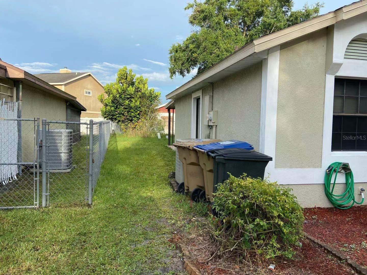 Image 20 of 21 For 135 Coralwood Circle