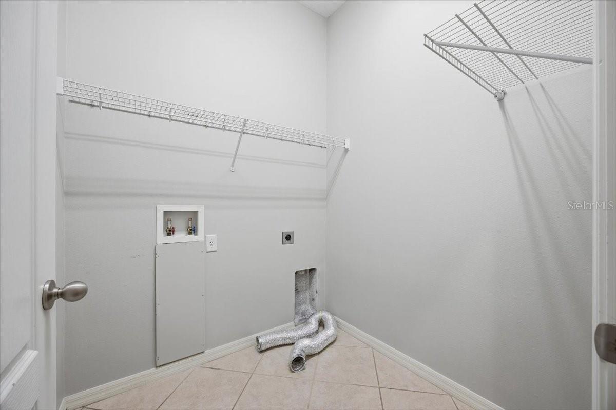 Image 21 of 38 For 713 Whitehall St