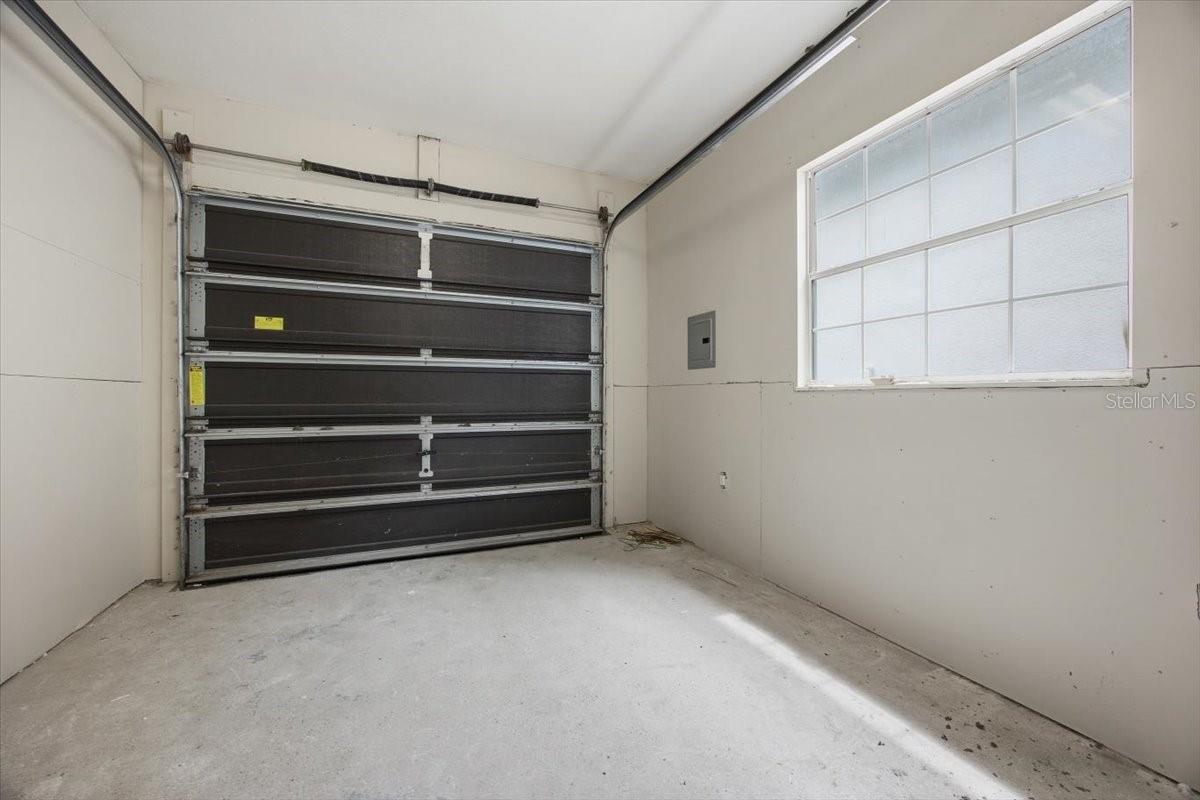 Image 29 of 38 For 713 Whitehall St