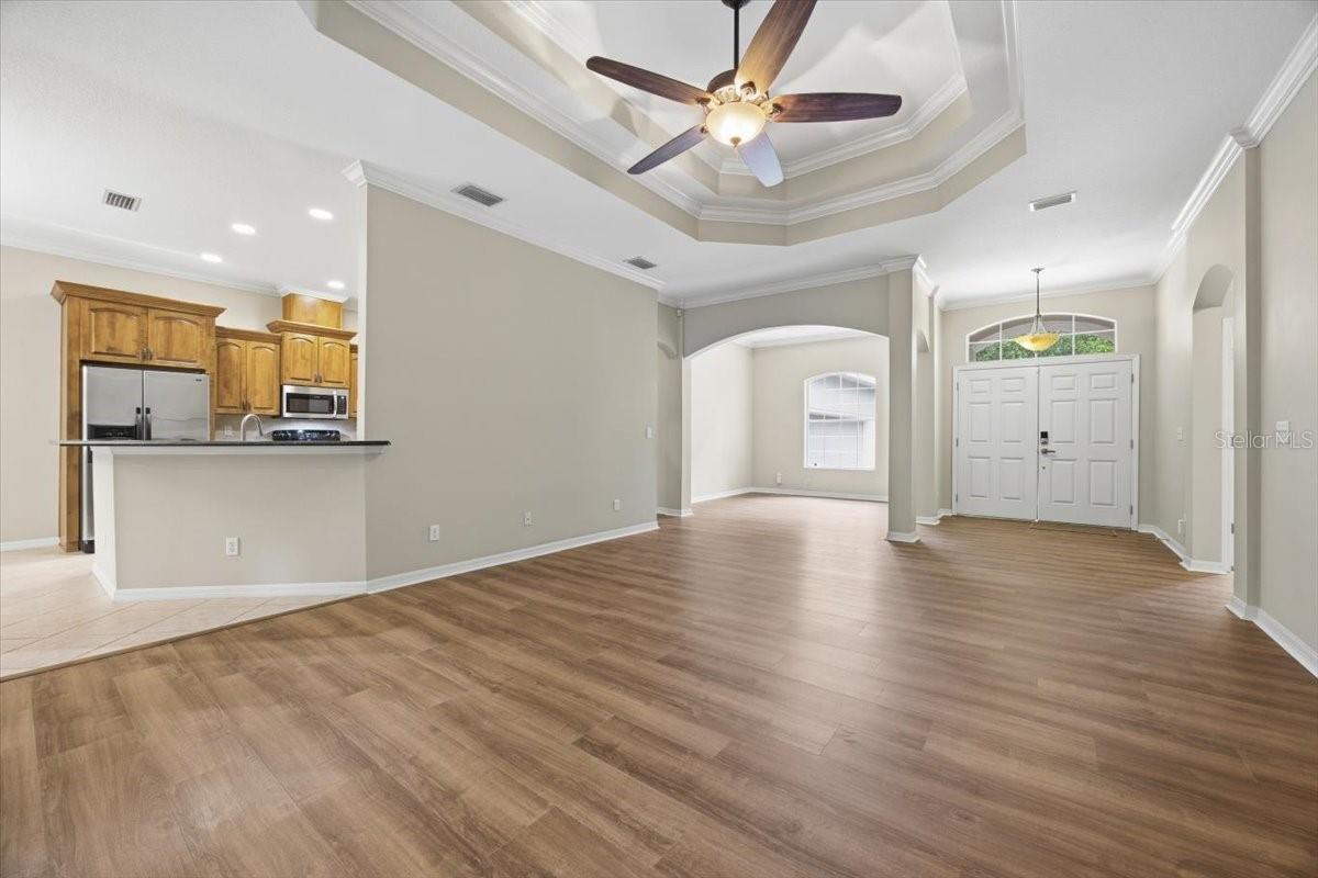 Image 5 of 38 For 713 Whitehall St