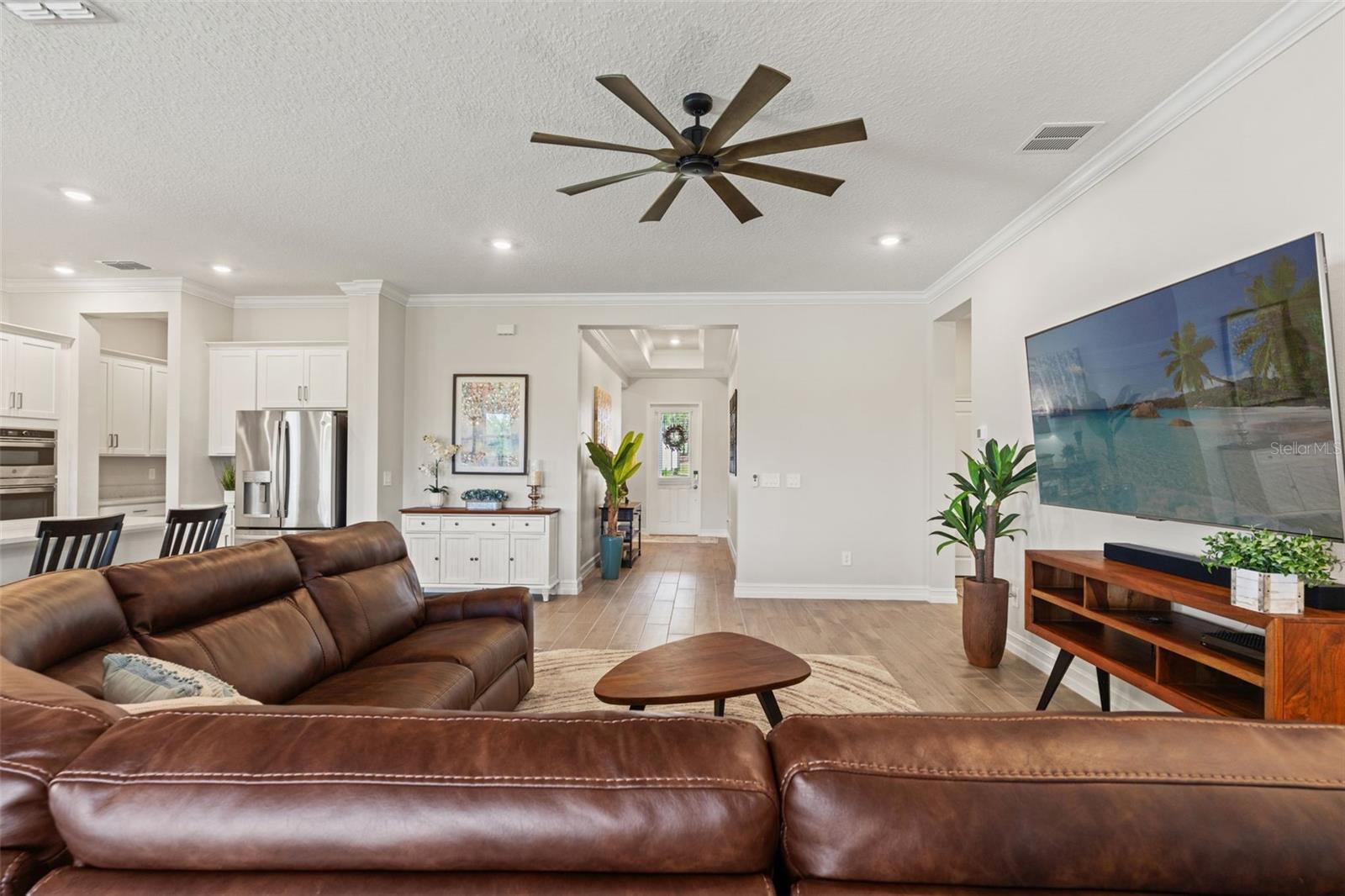 Image 10 of 63 For 4661 Southern Valley Loop