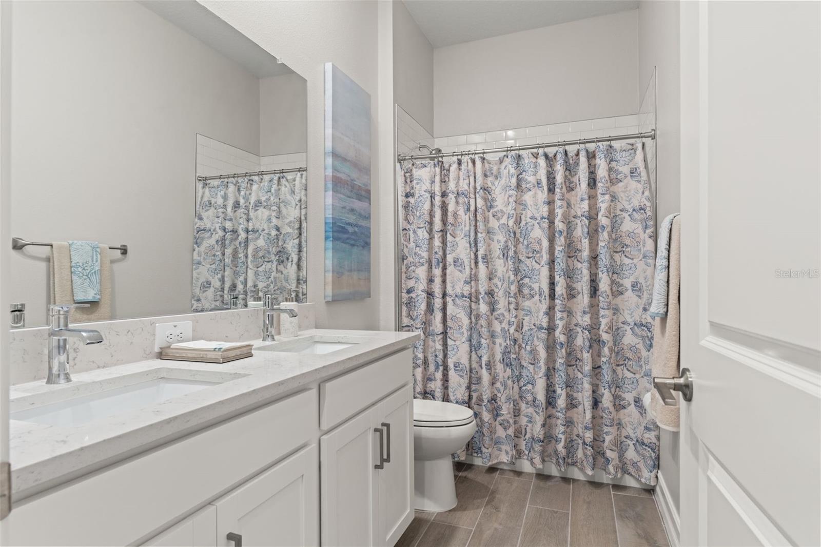 Image 29 of 63 For 4661 Southern Valley Loop