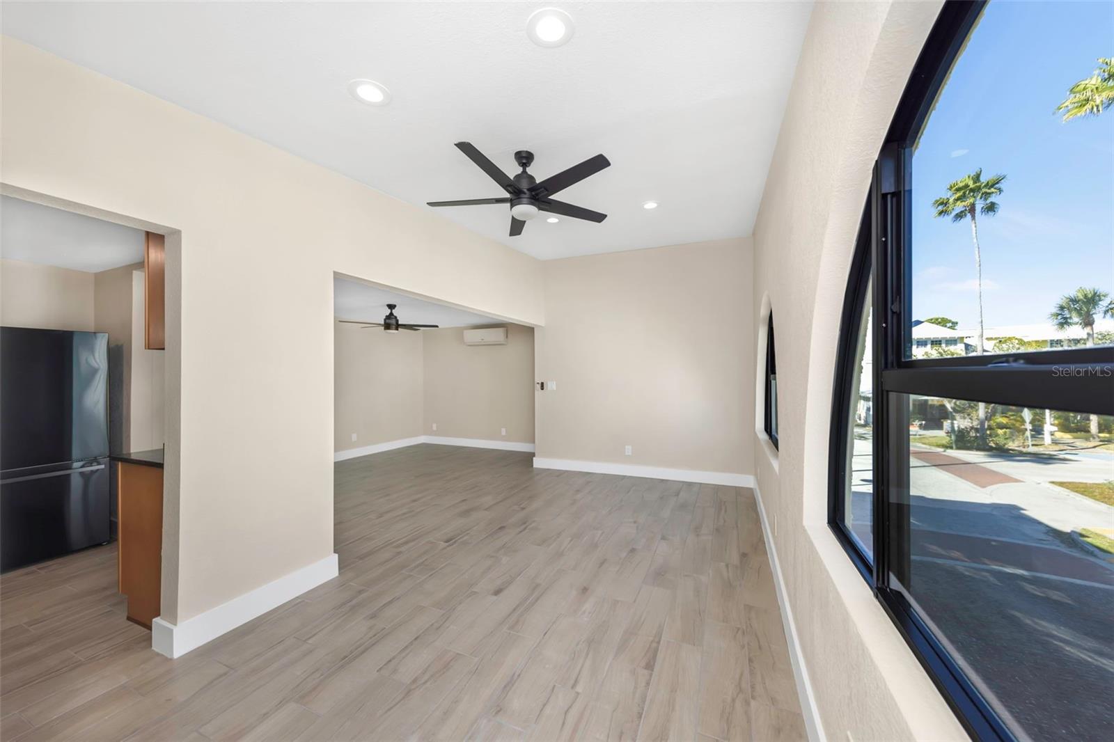 Image 2 of 21 For 3000 Beach Boulevard S 6