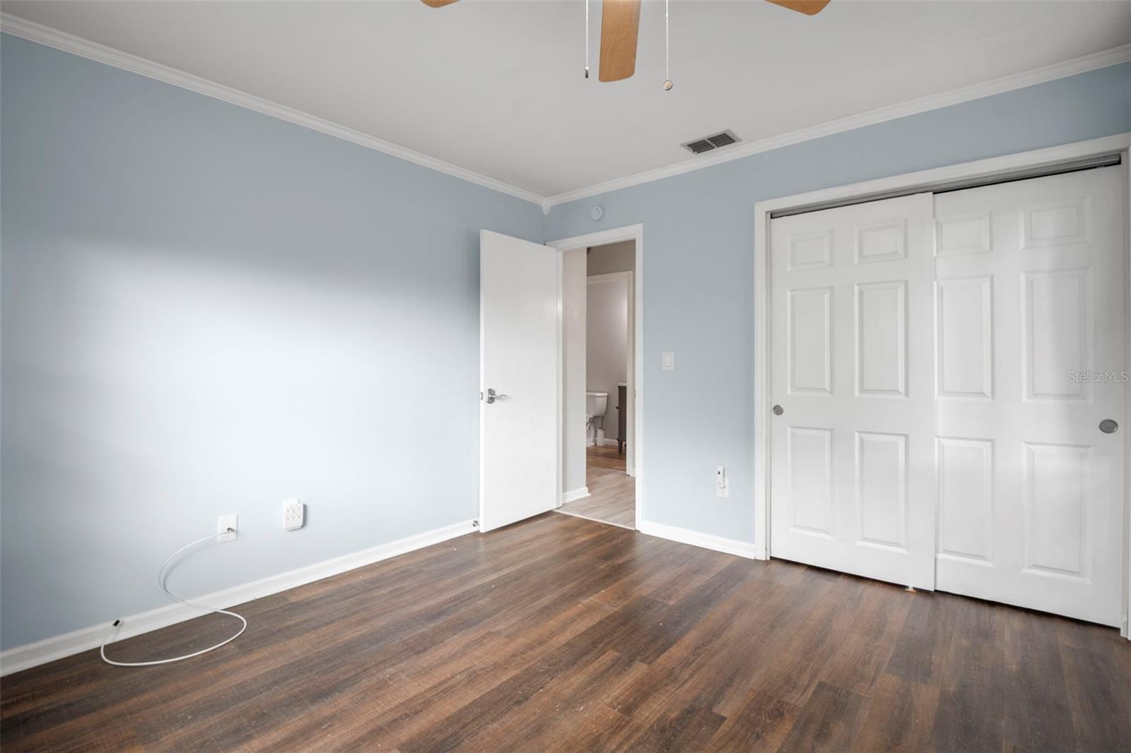 Image 17 of 29 For 1904 Canterbury Lane 13