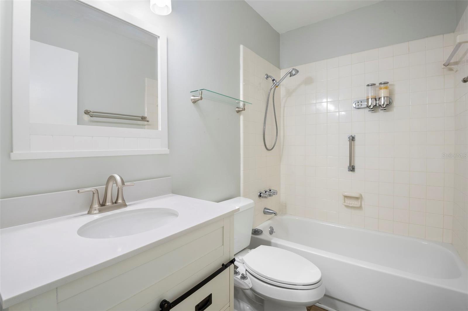 Image 18 of 29 For 1904 Canterbury Lane 13