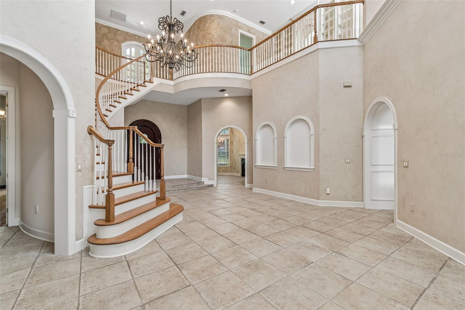 Image 13 of 84 For 702 Berrocales De Avila