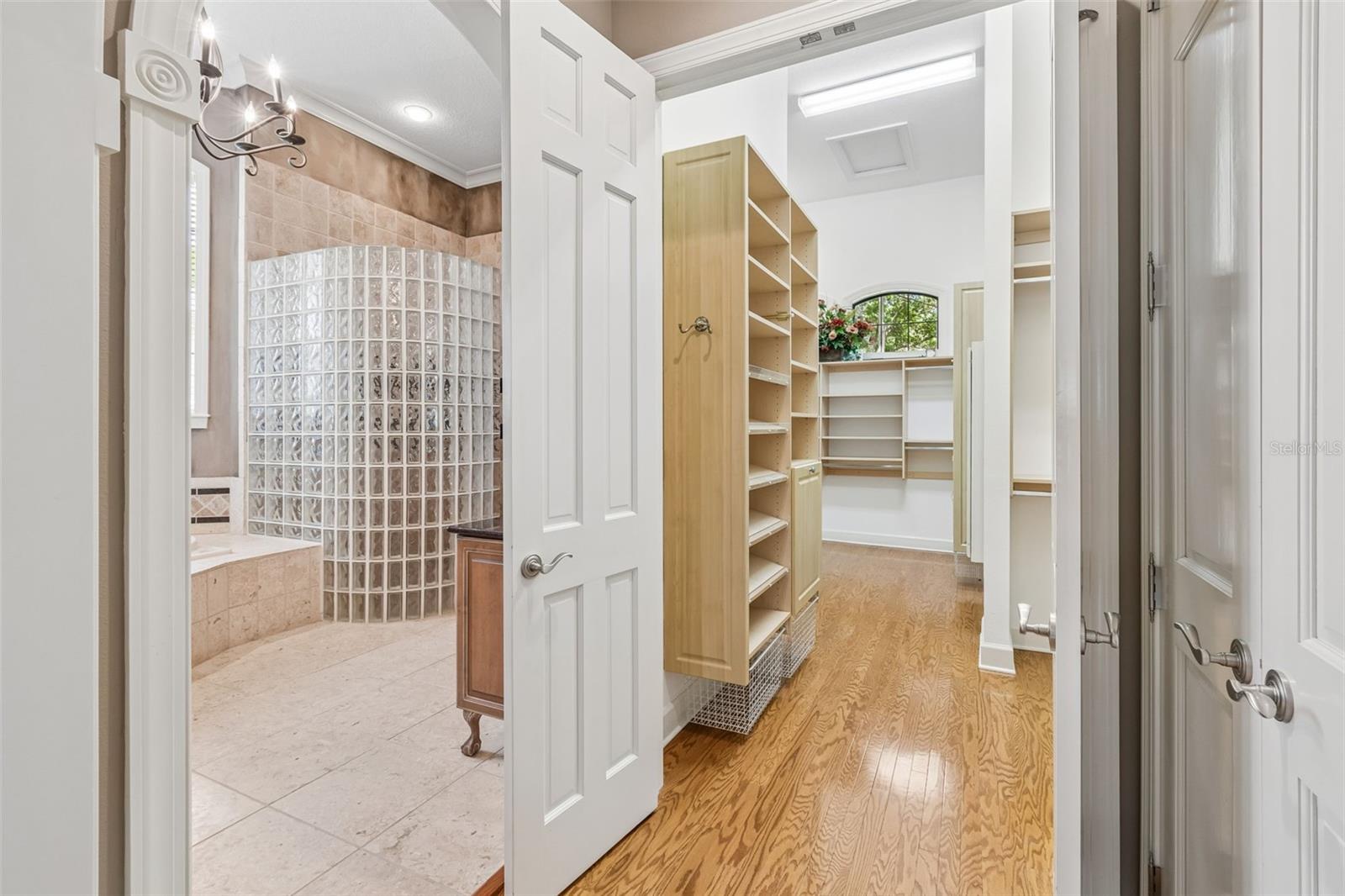 Image 20 of 84 For 702 Berrocales De Avila