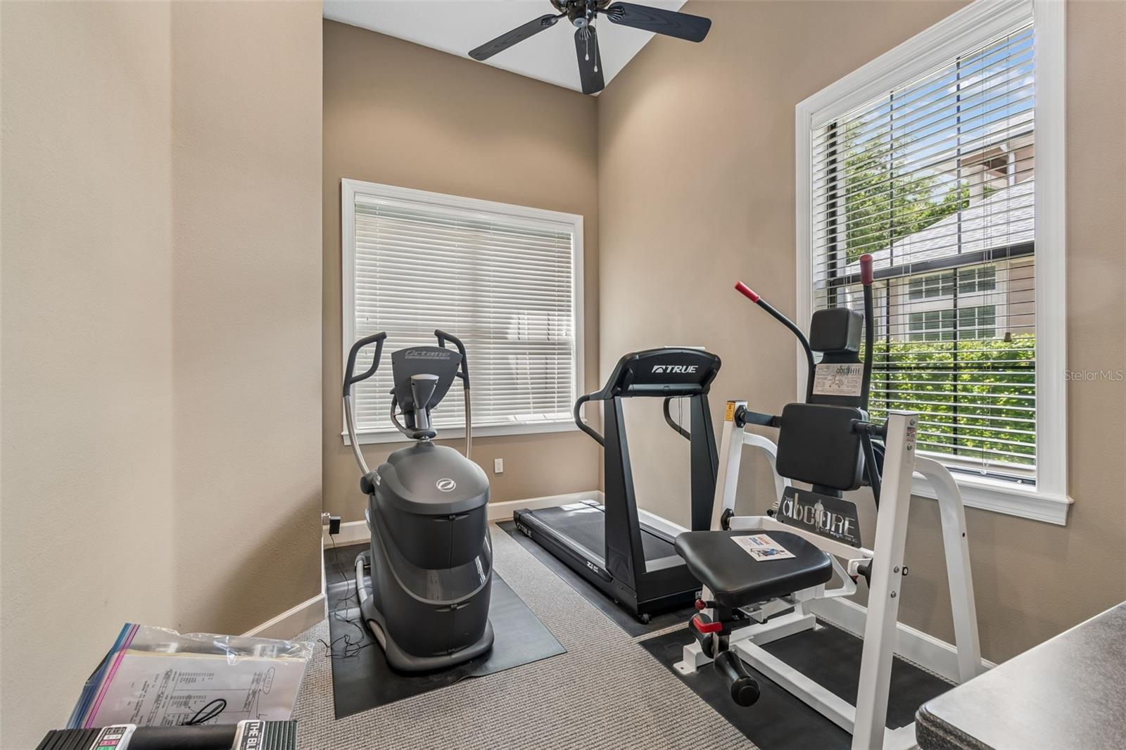 Image 24 of 84 For 702 Berrocales De Avila