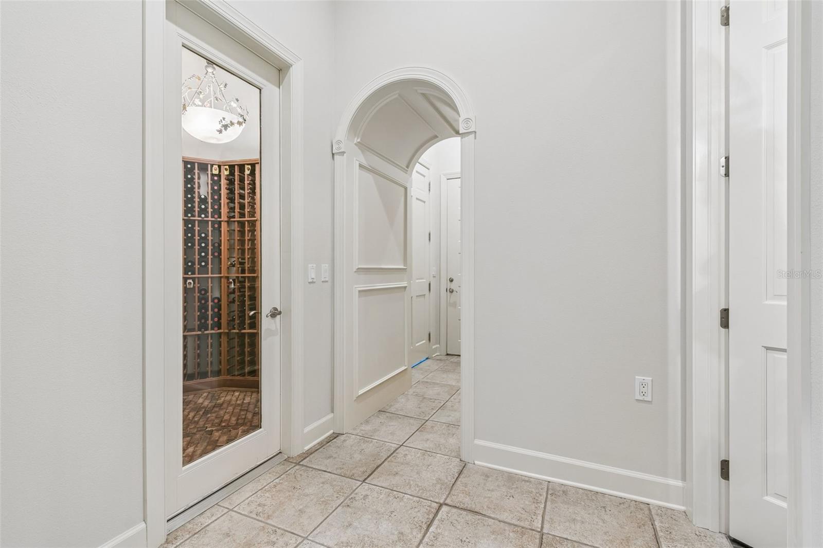 Image 29 of 84 For 702 Berrocales De Avila