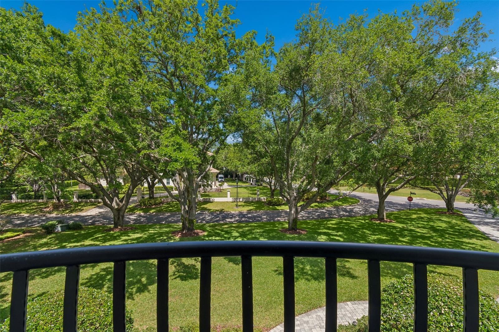 Image 49 of 84 For 702 Berrocales De Avila