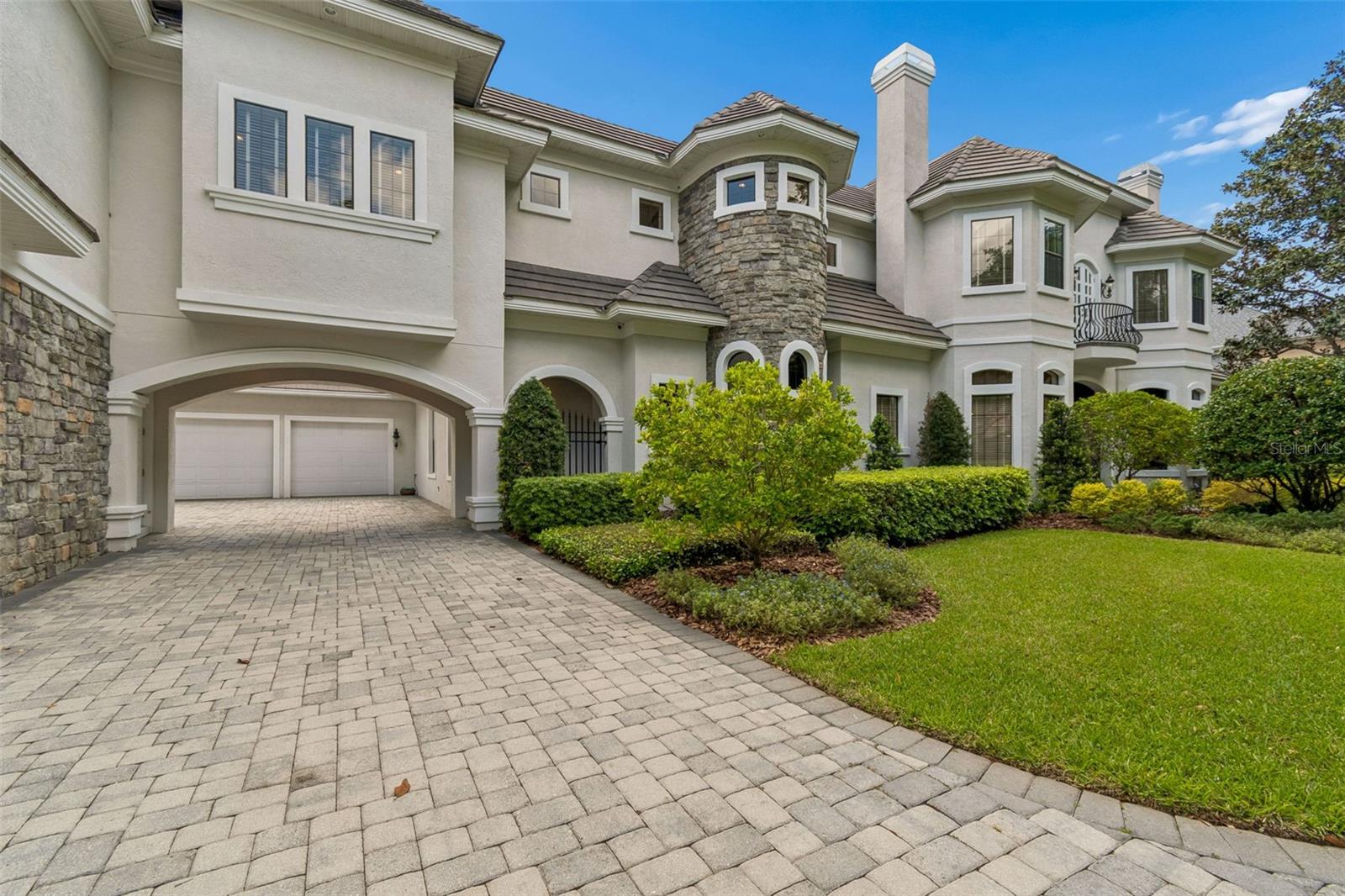 Image 5 of 84 For 702 Berrocales De Avila