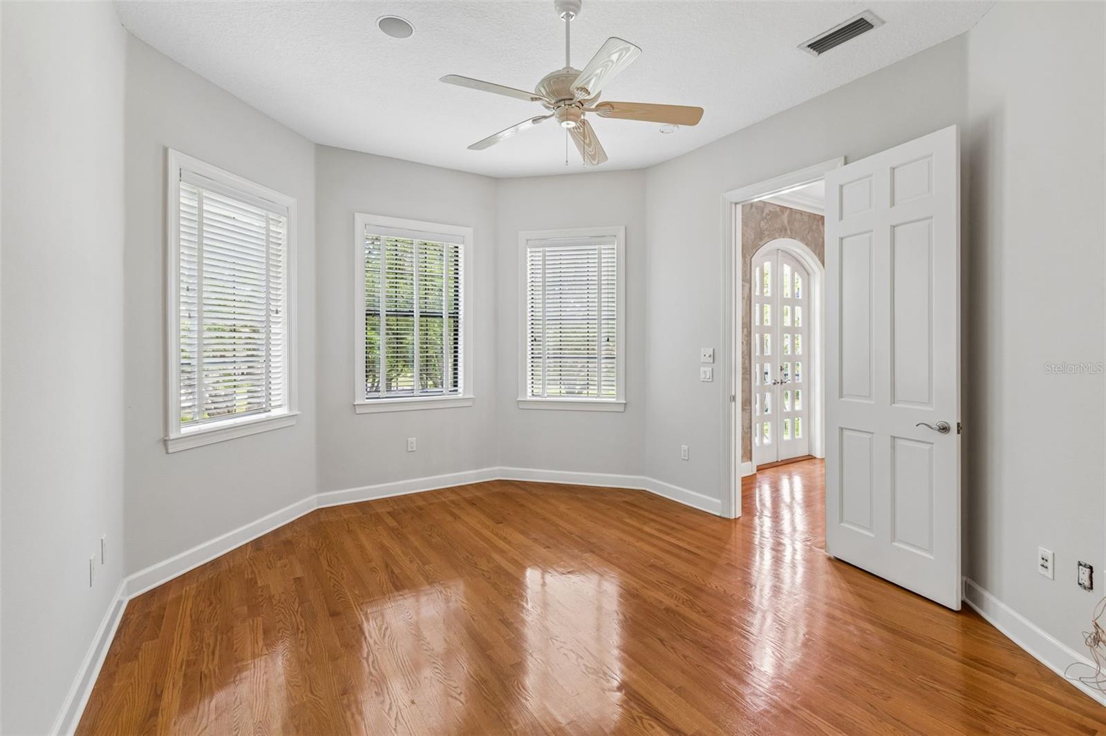 Image 51 of 84 For 702 Berrocales De Avila