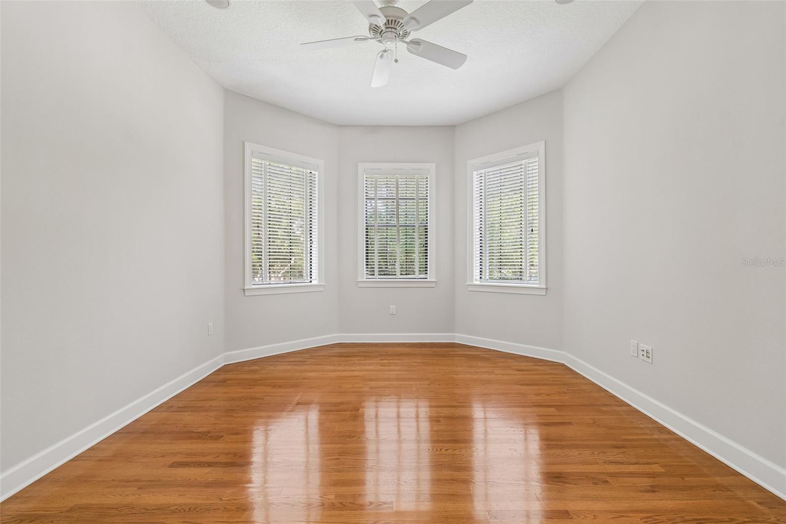 Image 55 of 84 For 702 Berrocales De Avila