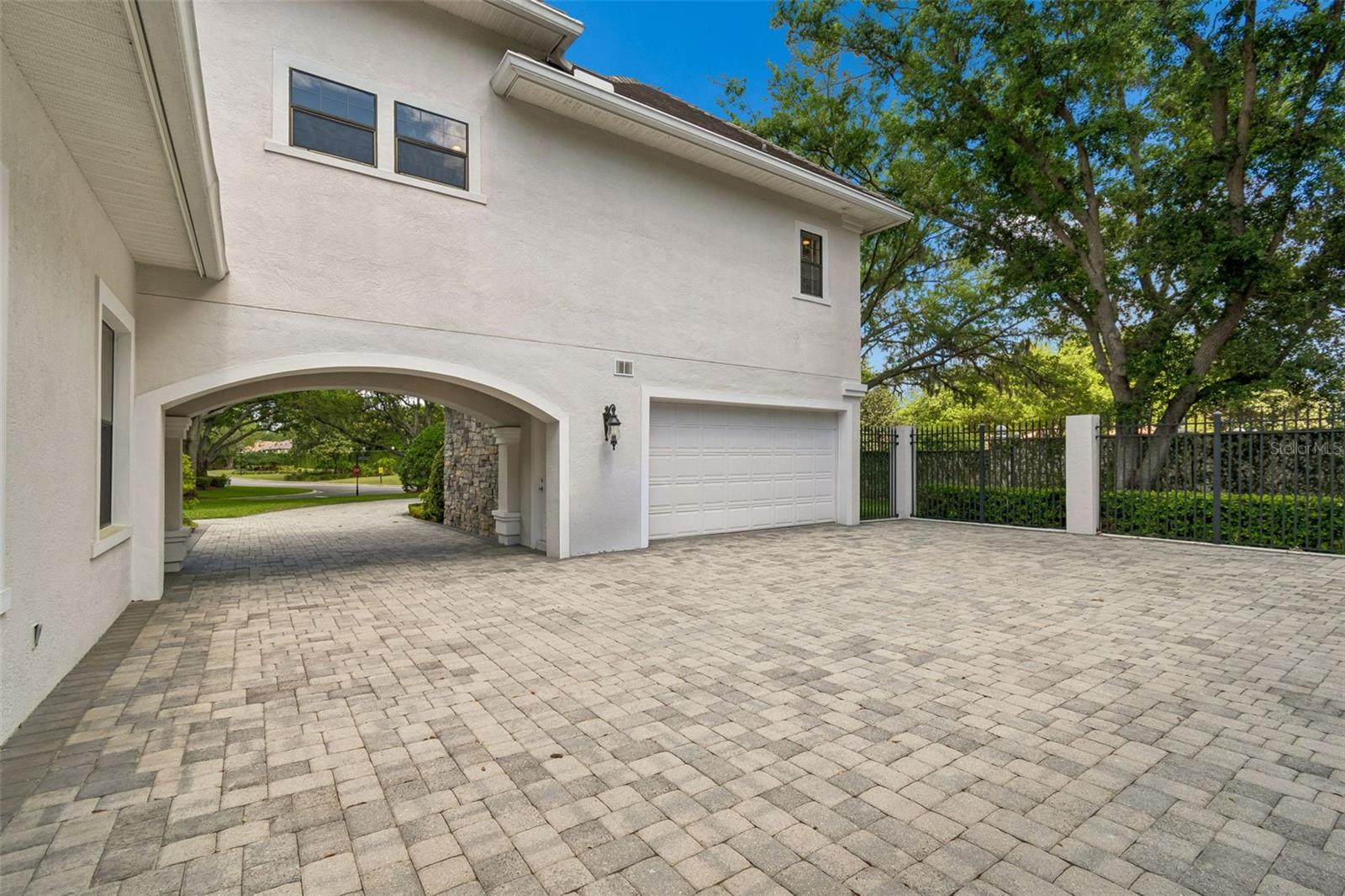 Image 73 of 84 For 702 Berrocales De Avila