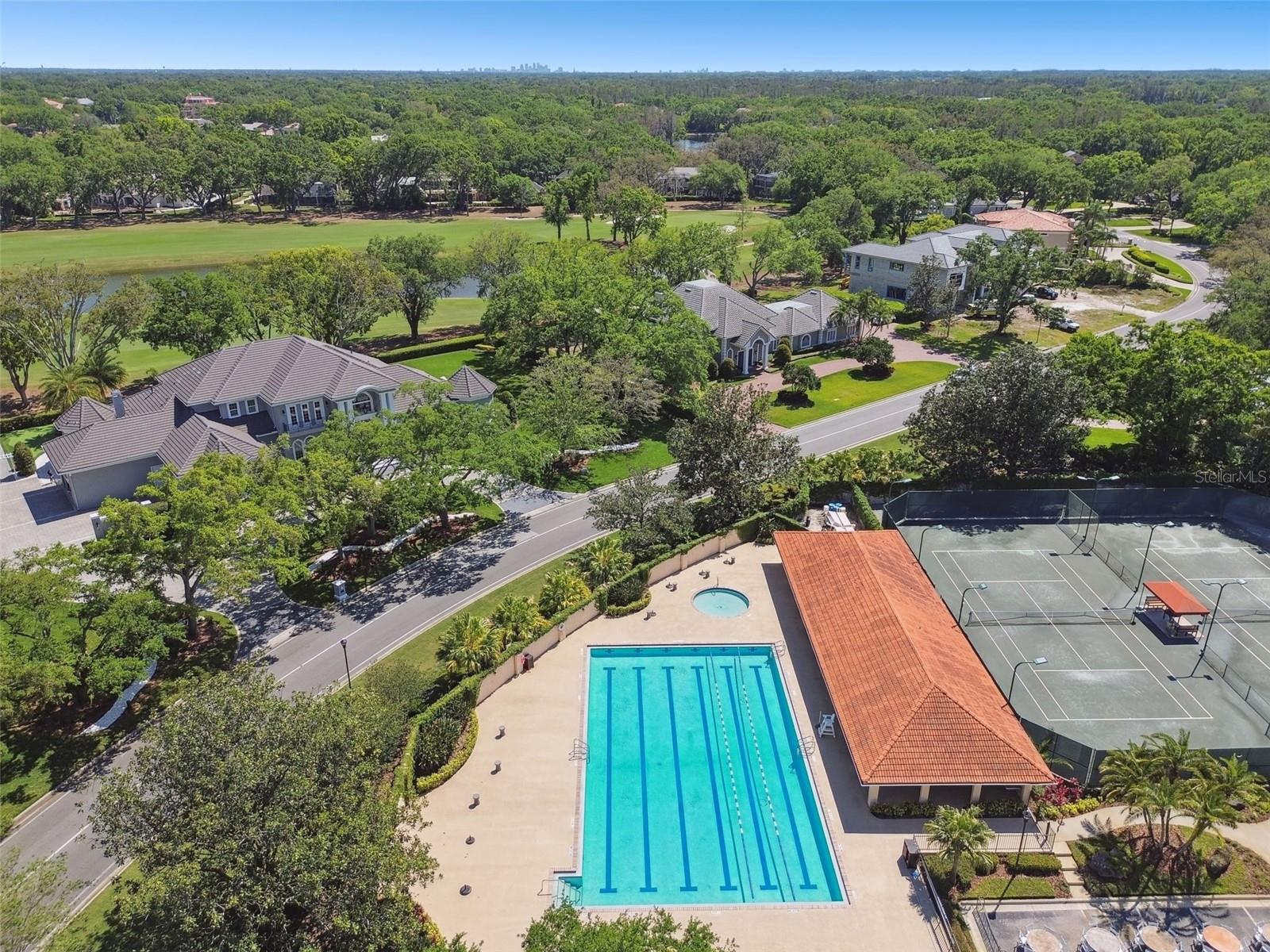 Image 80 of 84 For 702 Berrocales De Avila