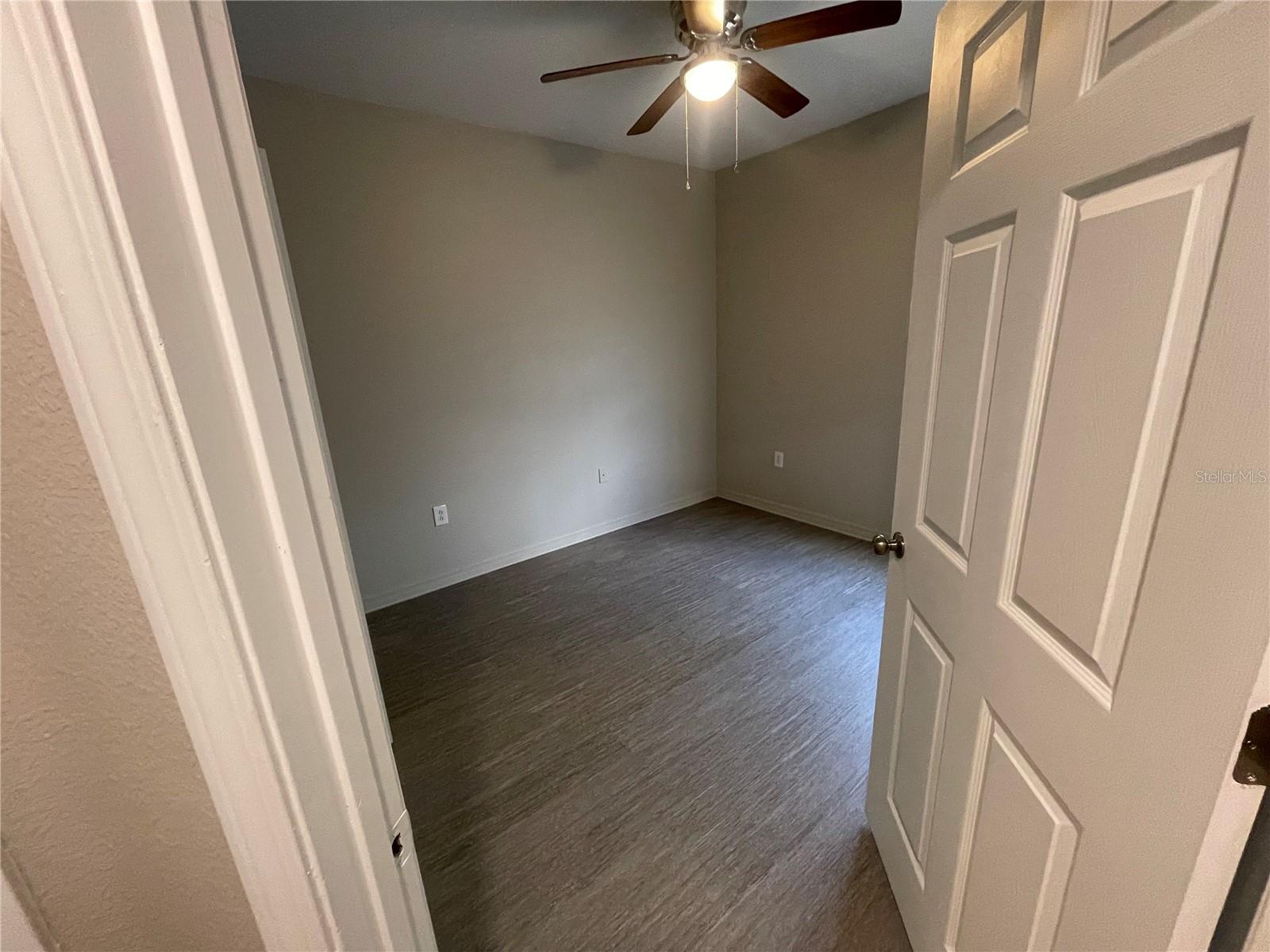 Image 12 of 17 For 6004 Portsdale Place 101