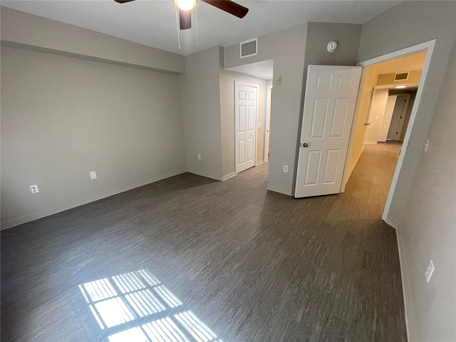 Image 6 of 17 For 6004 Portsdale Place 101