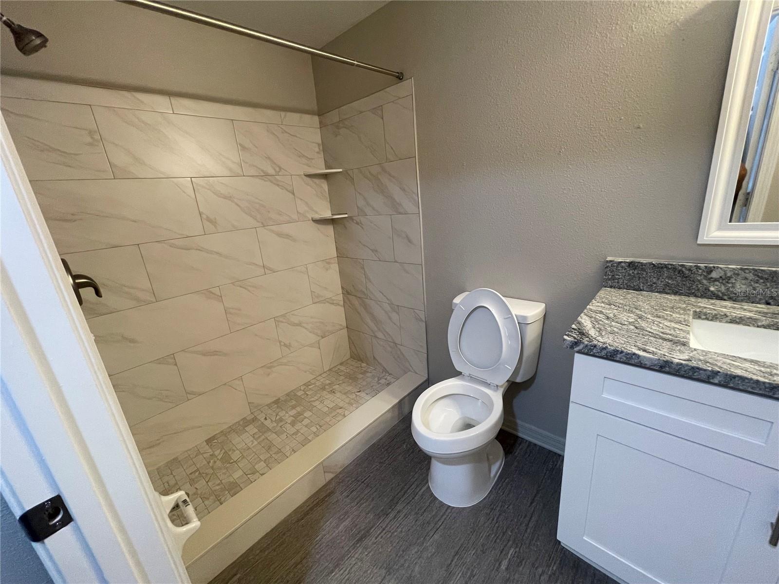 Image 7 of 17 For 6004 Portsdale Place 101