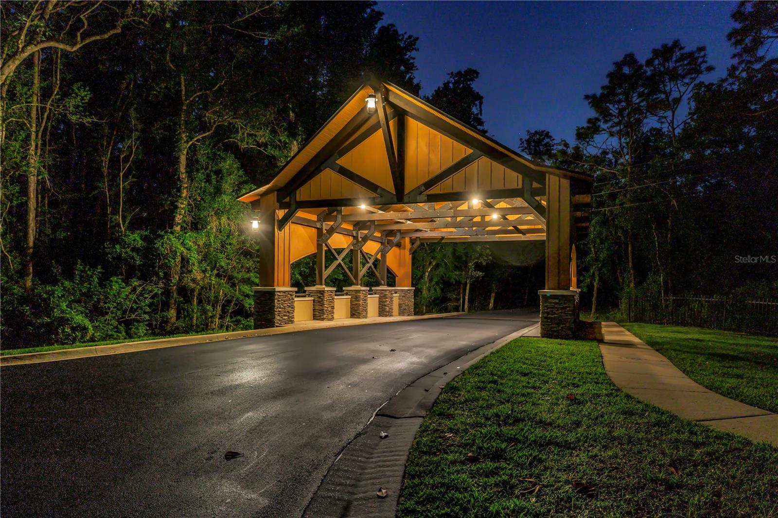 Listing photo id 0 for 7907 Foxcatcher Court