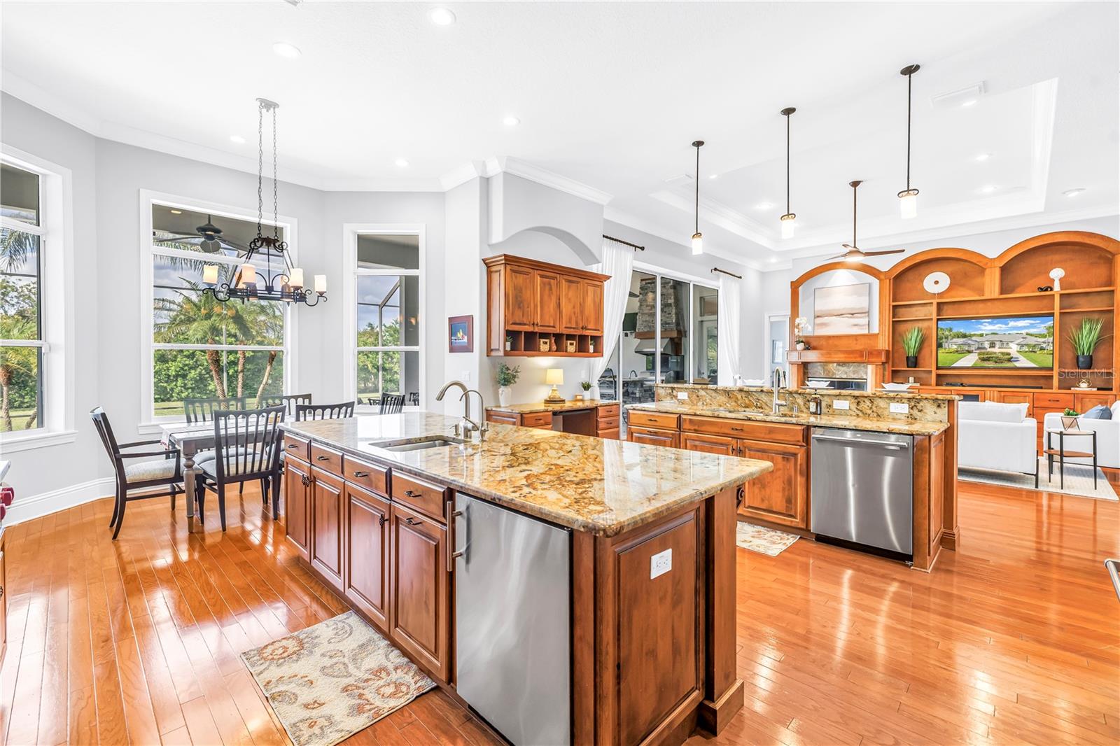 Listing photo id 21 for 7907 Foxcatcher Court