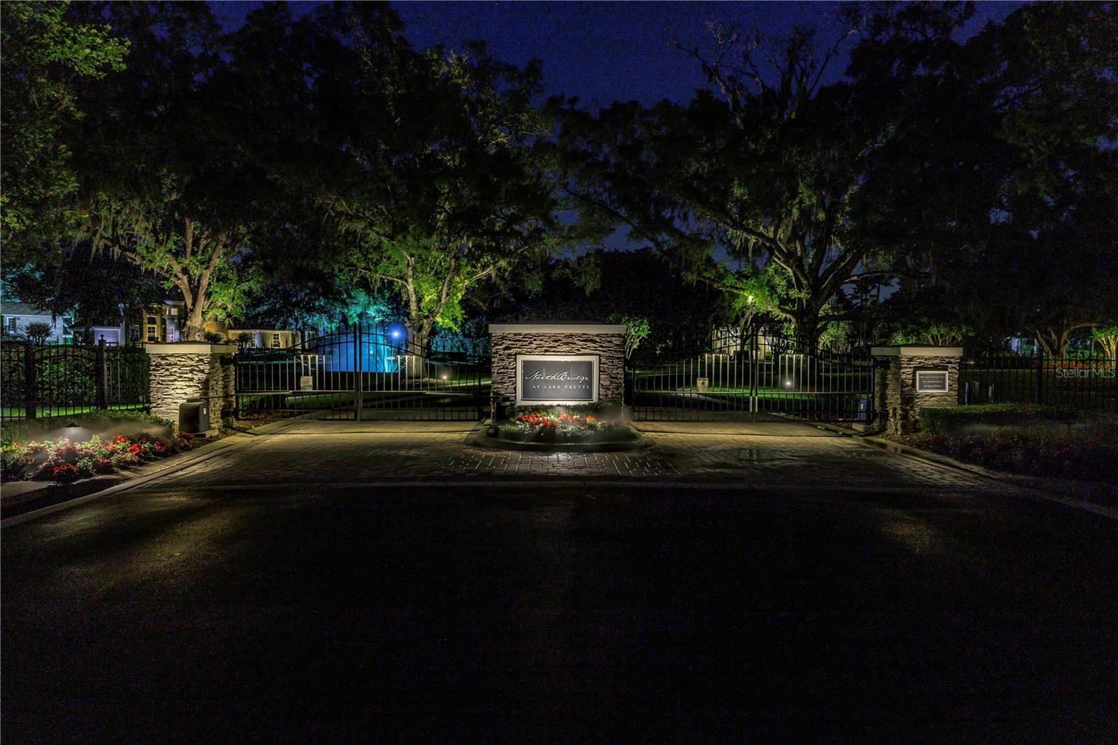 Listing photo id 1 for 7907 Foxcatcher Court