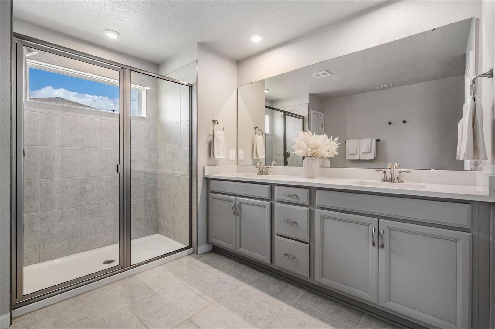 Image 23 of 47 For 19219 Blue Pond Drive