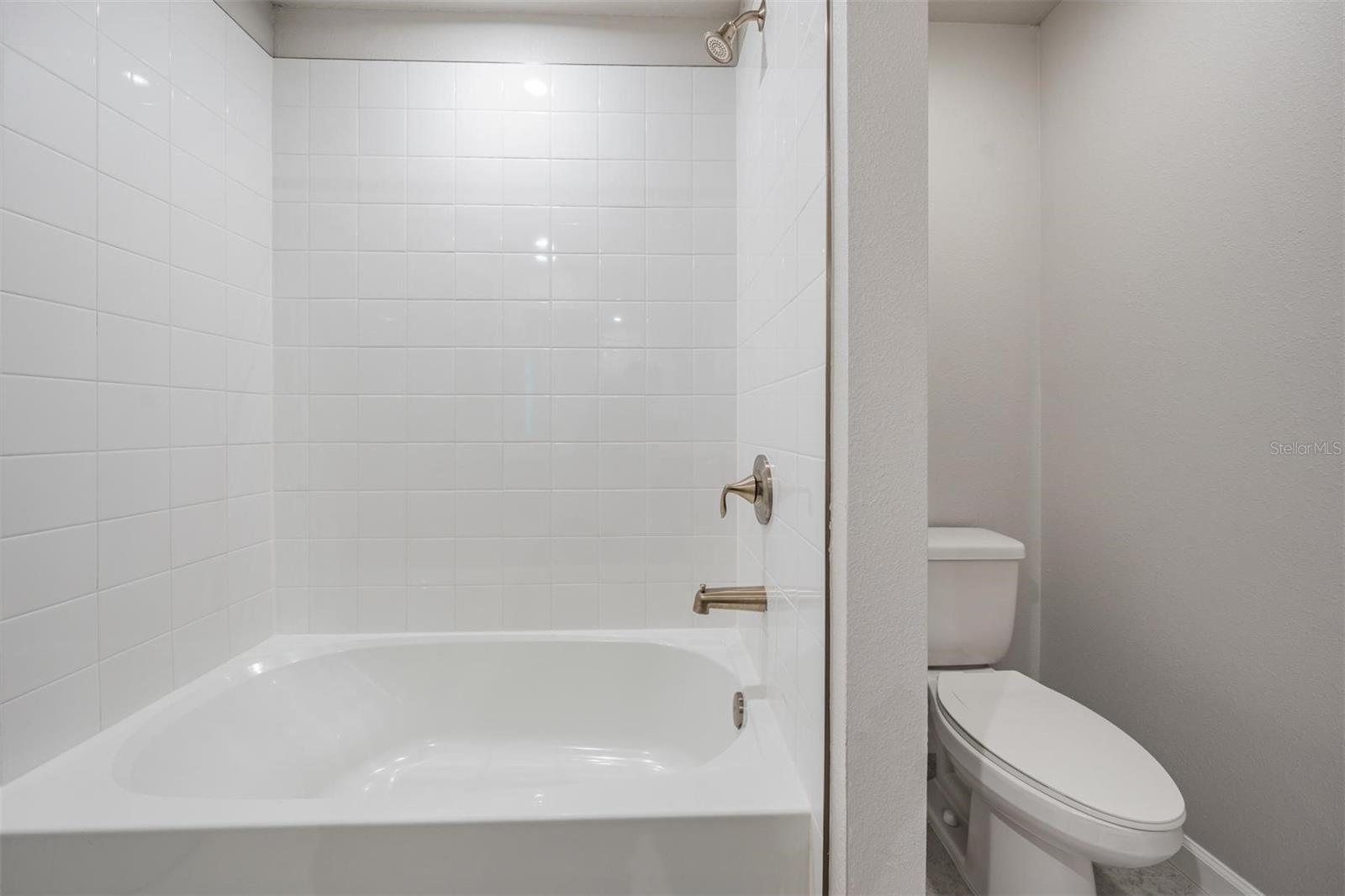 Image 29 of 47 For 19219 Blue Pond Drive