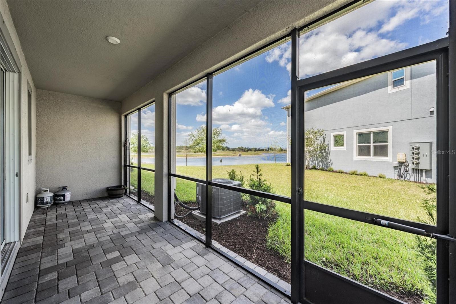 Image 33 of 47 For 19219 Blue Pond Drive