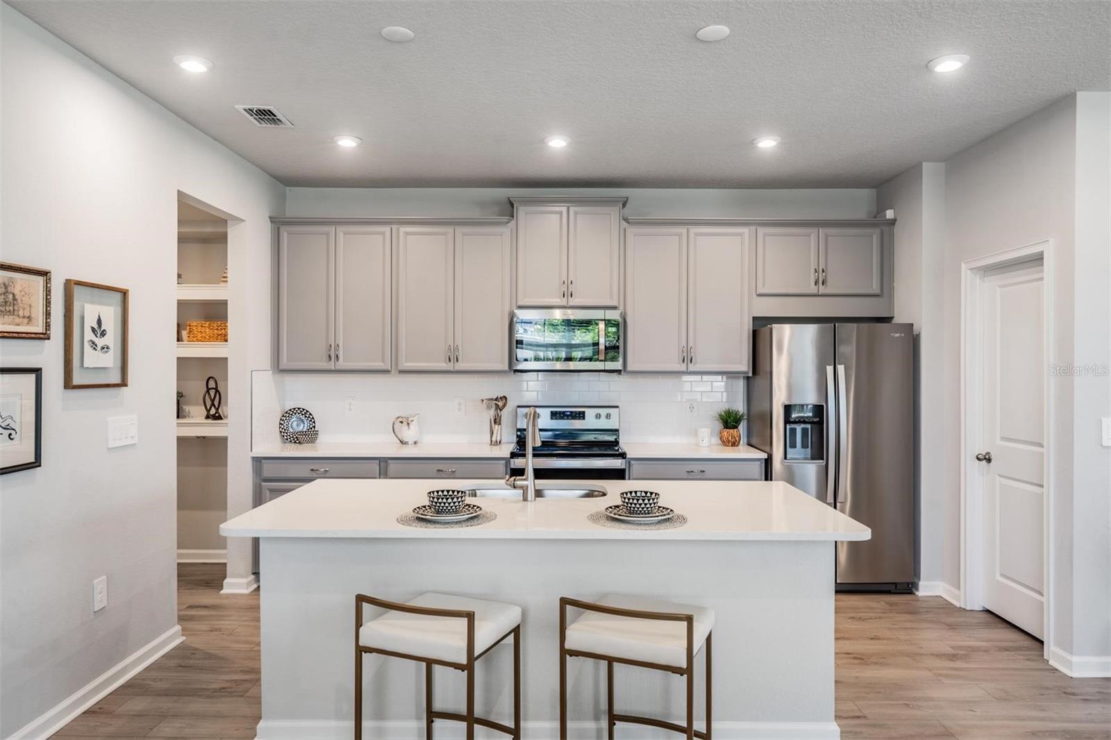 Image 7 of 47 For 19219 Blue Pond Drive