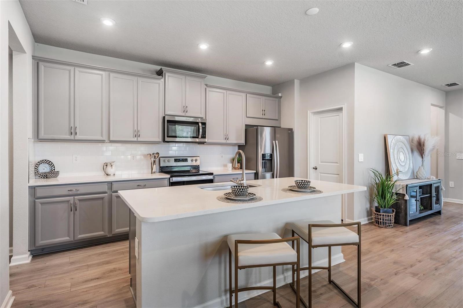 Image 8 of 47 For 19219 Blue Pond Drive