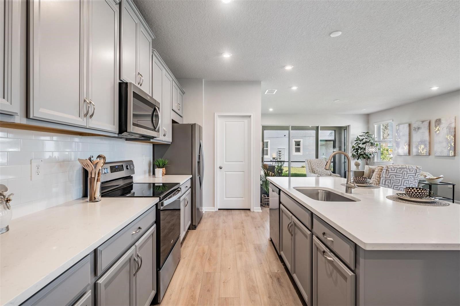 Image 9 of 47 For 19219 Blue Pond Drive