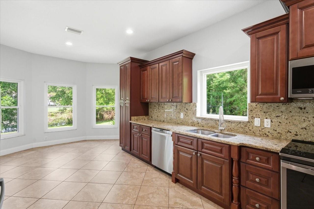 Image 11 of 37 For 4401 Kettle Creek Court