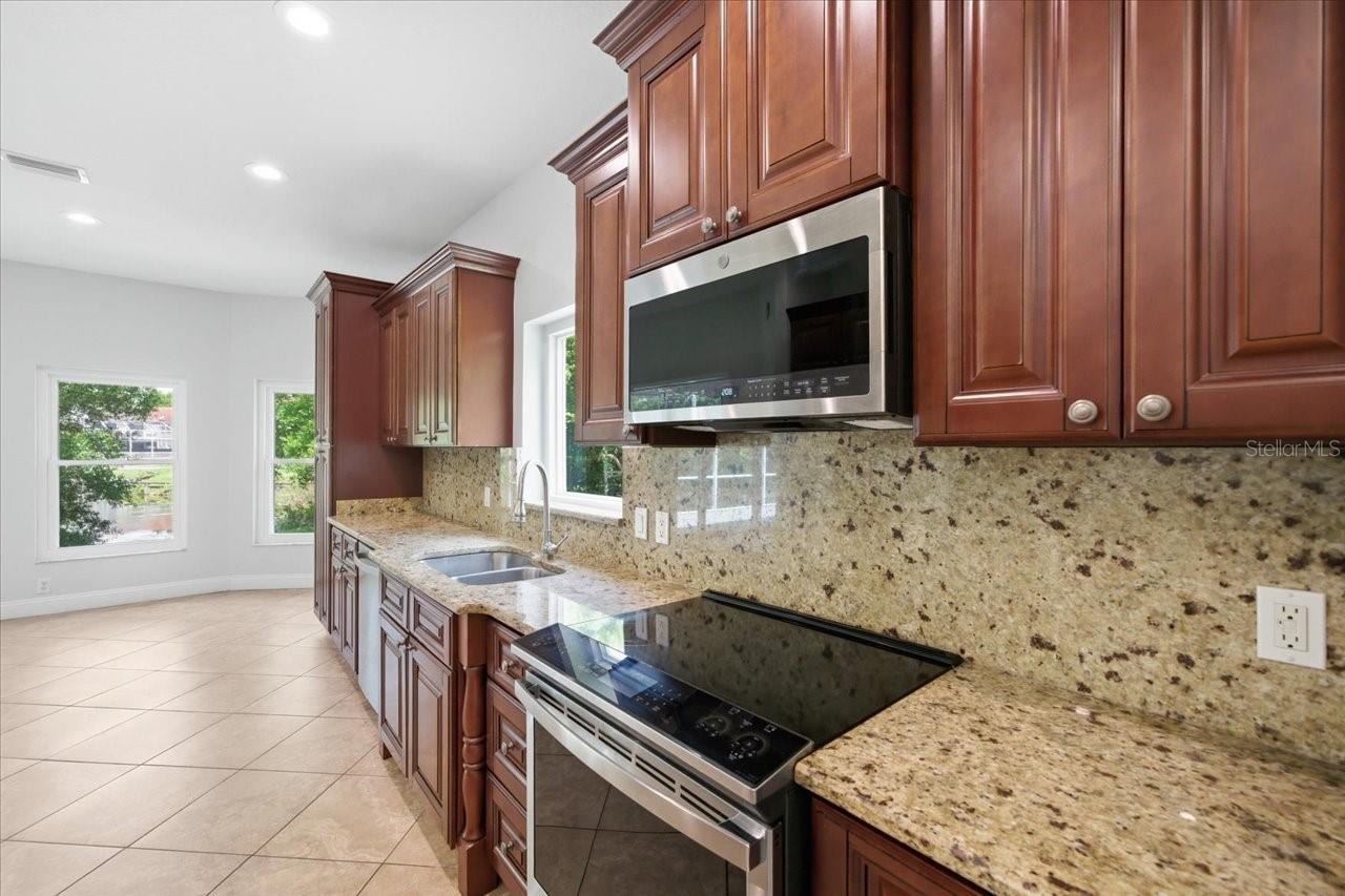 Image 13 of 37 For 4401 Kettle Creek Court