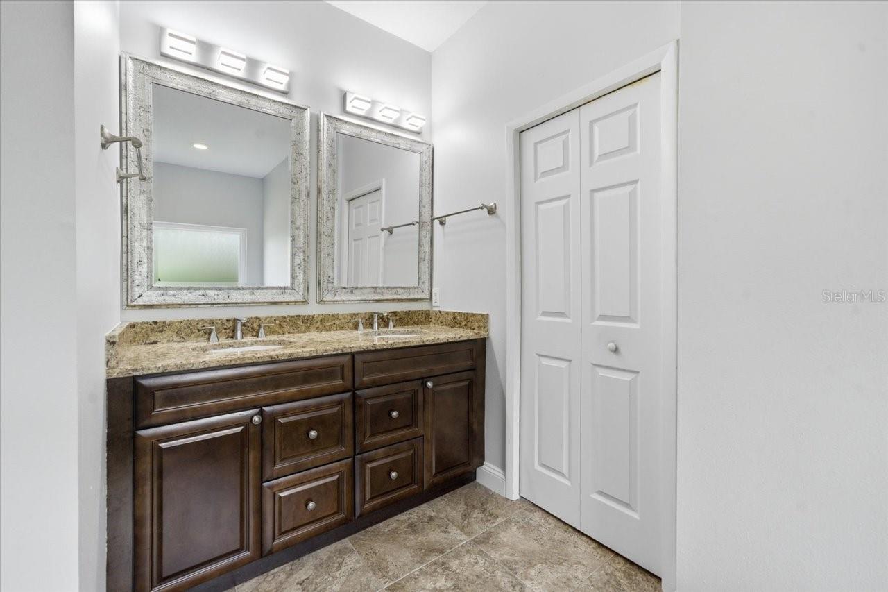 Image 16 of 37 For 4401 Kettle Creek Court