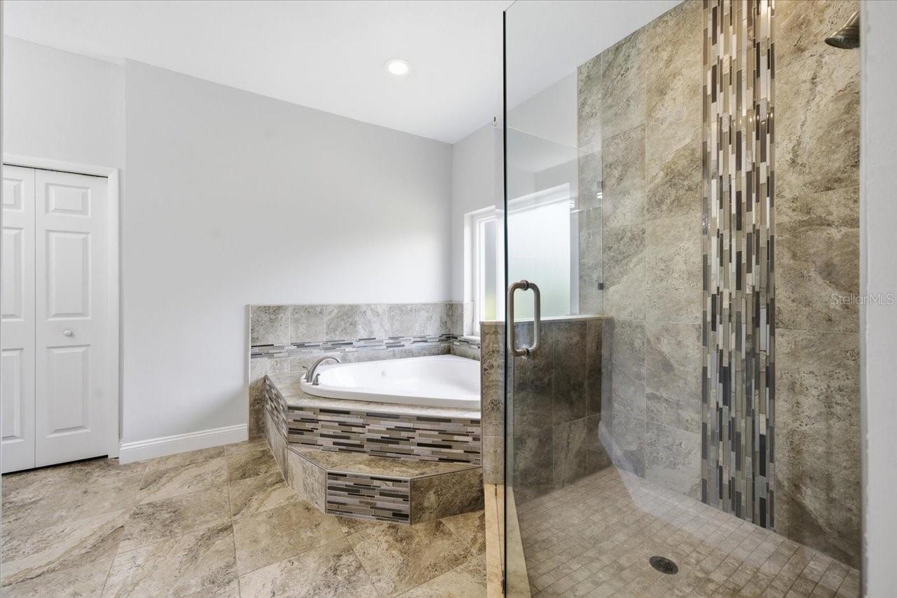 Image 17 of 37 For 4401 Kettle Creek Court