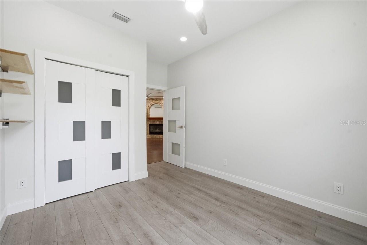 Image 23 of 37 For 4401 Kettle Creek Court