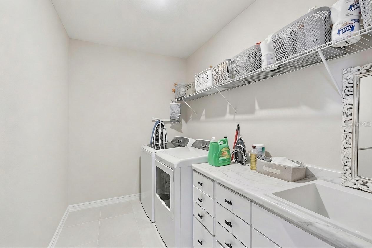 Image 19 of 42 For 13055 Willow Grove Drive