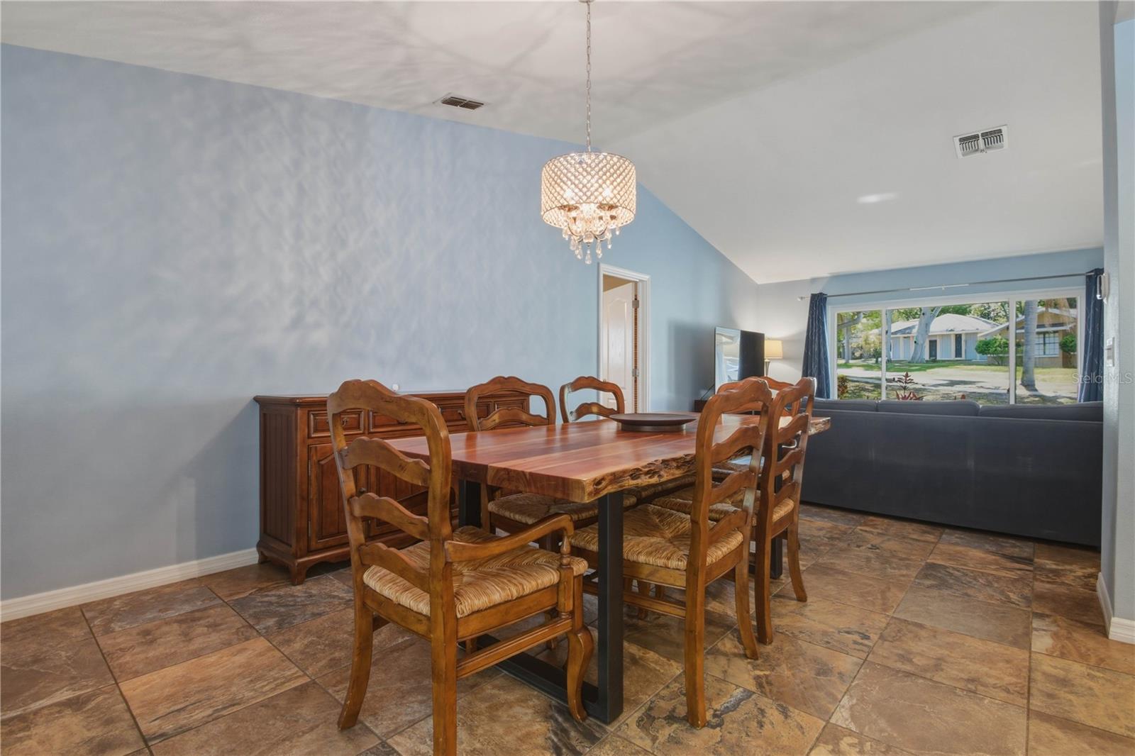 Image 15 of 33 For 4725 Orange Grove Way