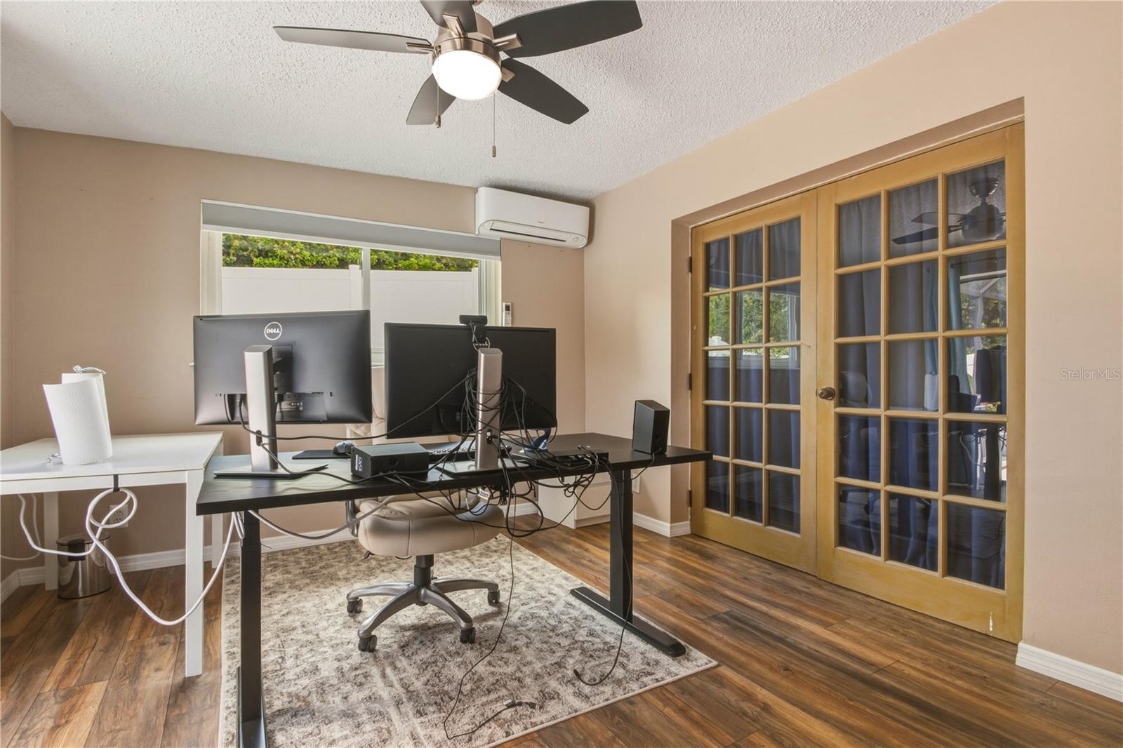 Image 19 of 33 For 4725 Orange Grove Way