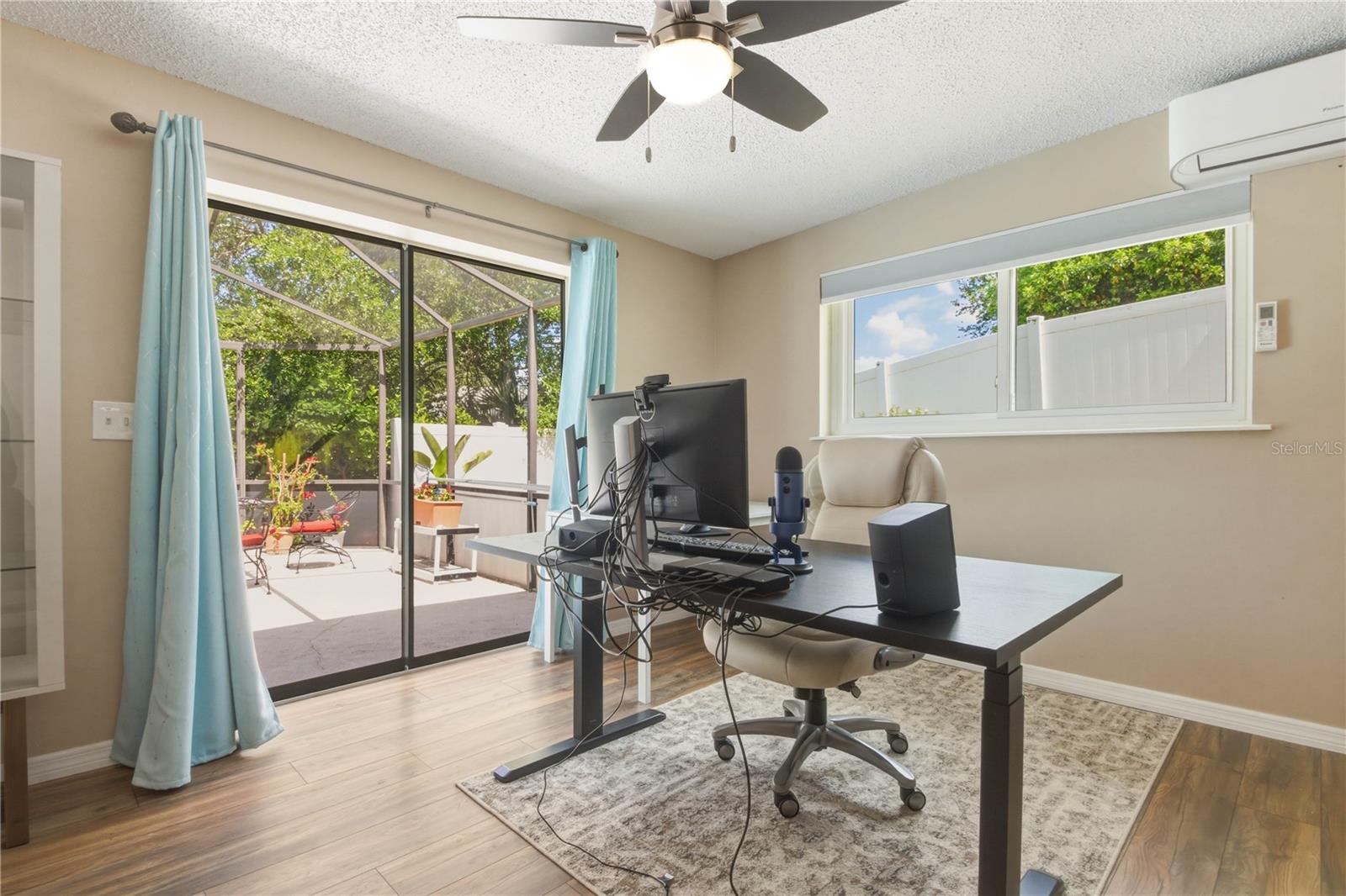 Image 20 of 33 For 4725 Orange Grove Way