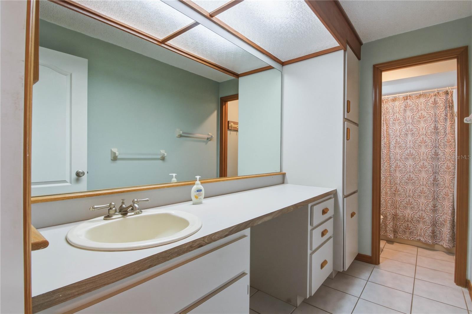 Image 26 of 33 For 4725 Orange Grove Way